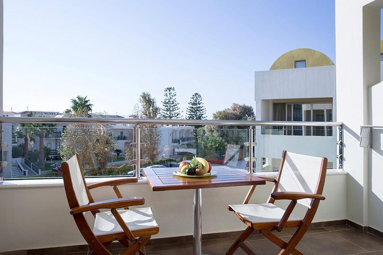 Thalassa Beach Resort & Spa (Adults Only) Agia Marina المظهر الخارجي الصورة